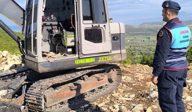Hazine arazisindeki çalışmayı jandarma durdurdu