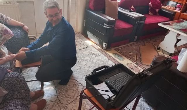 Buharkent’te nüfus işlemleri vatandaşların ayağına götürülüyor