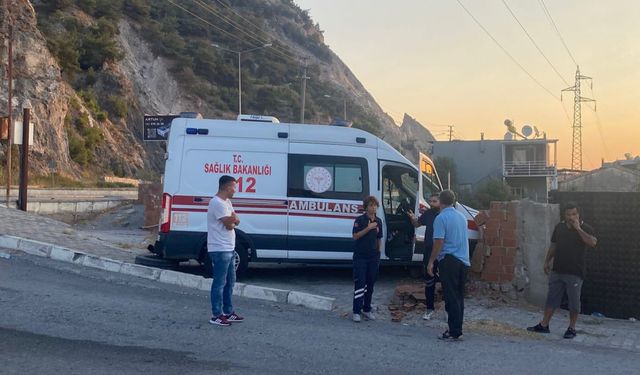 Söke’de ambulans ile cip çarpıştı