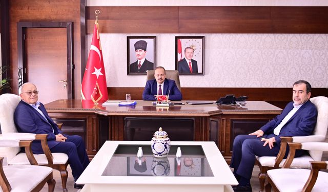 AK Parti ve CHP İl Başkanları Vali Canbolat'ı ziyaret etti