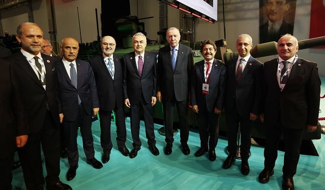 AK Parti’li Savaş, Yerli Tank Altay’ın Teslimat Töreninde Yerini Aldı