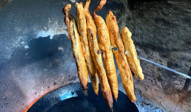 İncirliova'nın meşhur yemeği patlıcan balığı