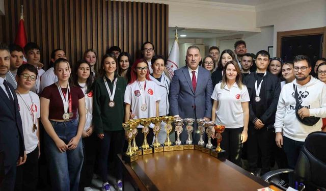 Aydınlı sporcular şampiyonaya damga vurdu