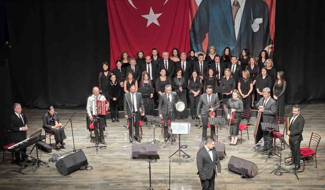 Efeler'de Müzik ve Sanat Akademisi'nden unutulmaz konser