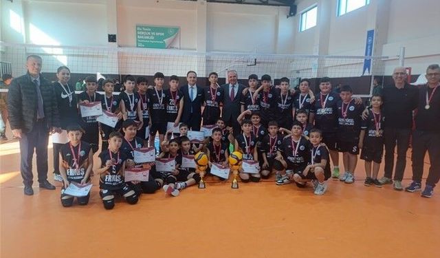 Karpuzlu'da Yıldız Erkekler Voleybol Müsabakaları tamamlandı
