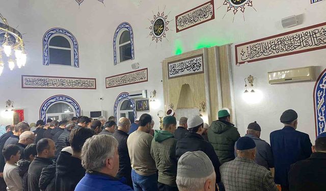 Dede torun, genç yaşlı aynı safta buluştu