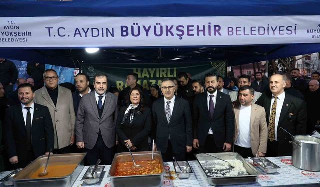 Başkan Çerçioğlu, İncirliova'da vatandaşlarla iftar sofrasında buluştu