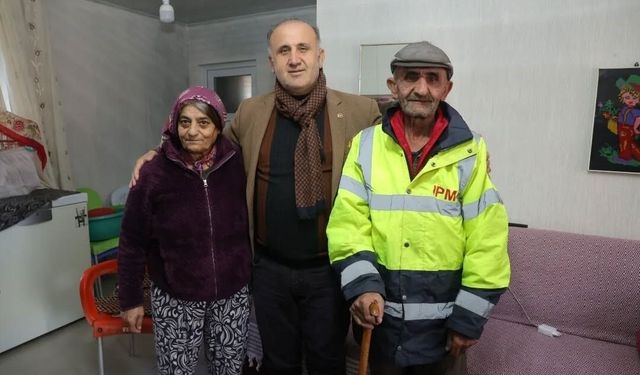 Başkan Kaya, Gül çiftine kayıtsız kalmadı