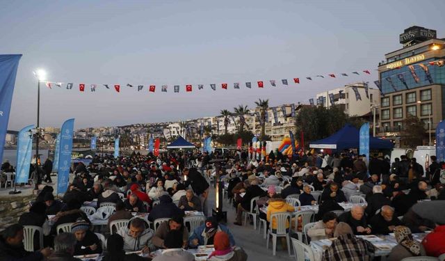 Binlerce vatandaş Aydın Büyükşehir'in iftar sofralarında buluşuyor