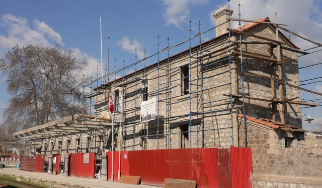 Tarihi İstasyon Binası Restore ediliyor