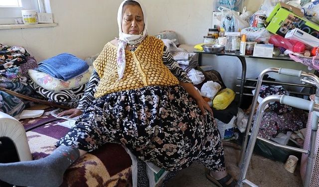 Karnı büyüyen çaresiz kadın 170 kiloya ulaştı