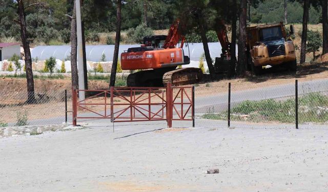 Örentaht Mahallesi'ndeki sosyal tesislerdeki eksikler tamamlandı