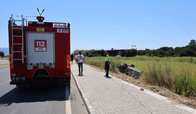 Oğlunu hastaneye götürürken kaza yaptı: 2 yaralı