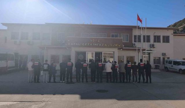 Kuşadası'nda 11 firari hükümlü yakalandı