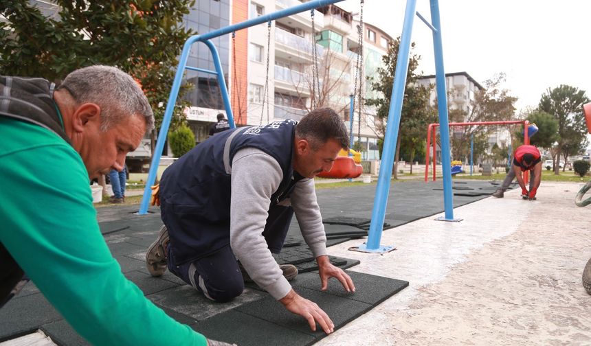 Efeler Belediyesi ekipleri parklarda bakım ve yenileme çalışmalarını sürdürüyor