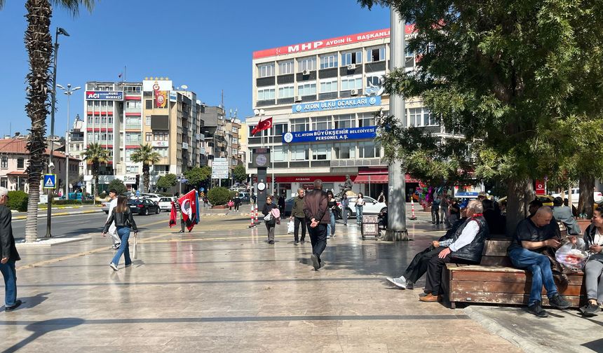 Sıcaklar arttı vatandaşlar gölgelere akın etti