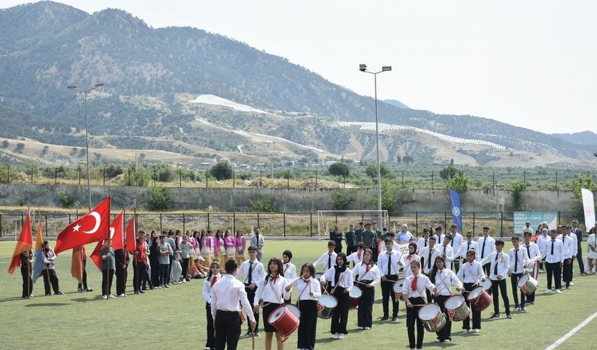 Buharkent’te 19 Mayıs etkinliklerle kutlandı