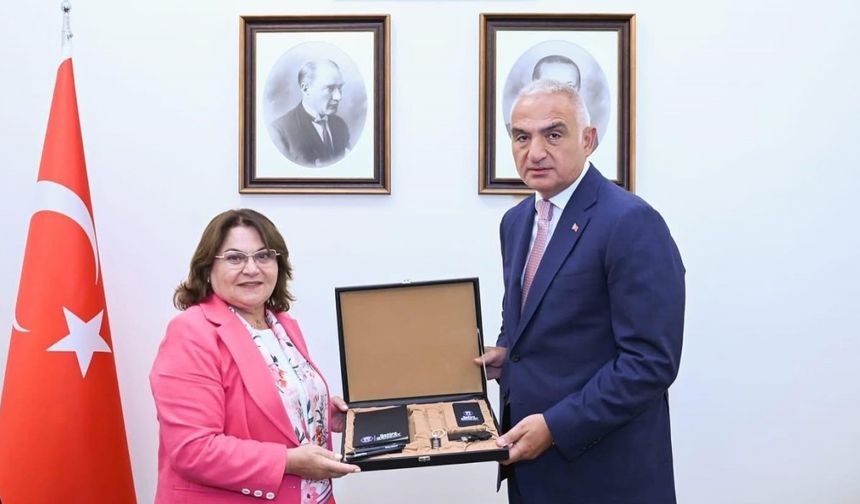 CHP'li Başkan, Bakan Ersoy'u ziyaret etti