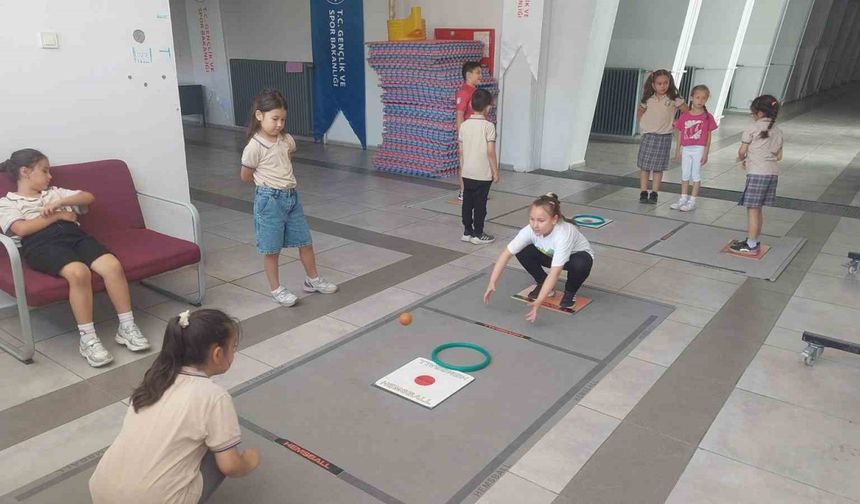 Minikler farklı spor branşlarını keşfediyor