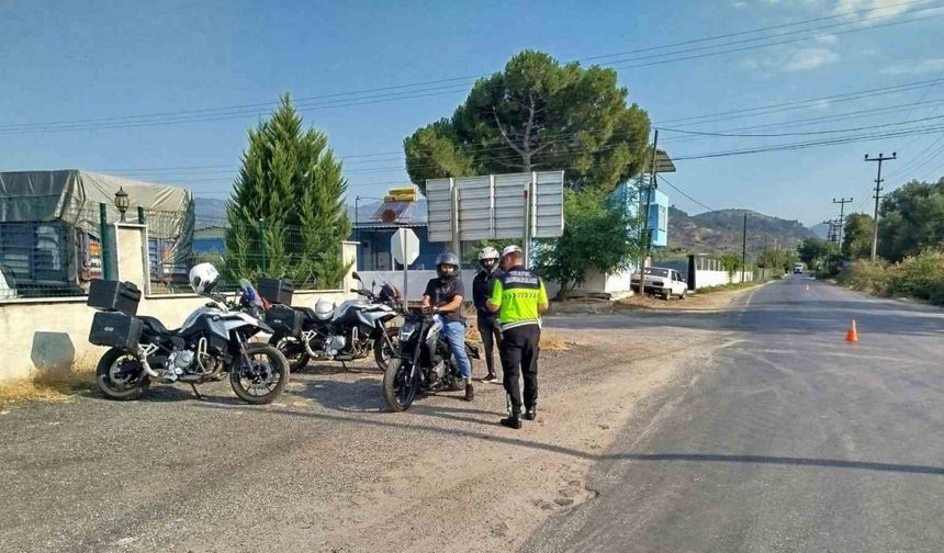 Köşk’te kurallara uymayan 6 sürücüye para cezası