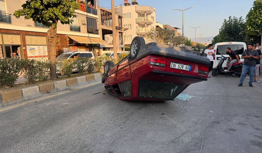 Ehliyetsiz genç, otomobil ile takla attı