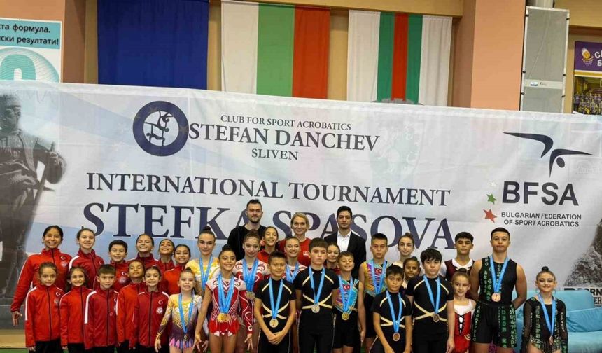 Aydınlı sporcular Bulgaristan’dan madalya ile döndü