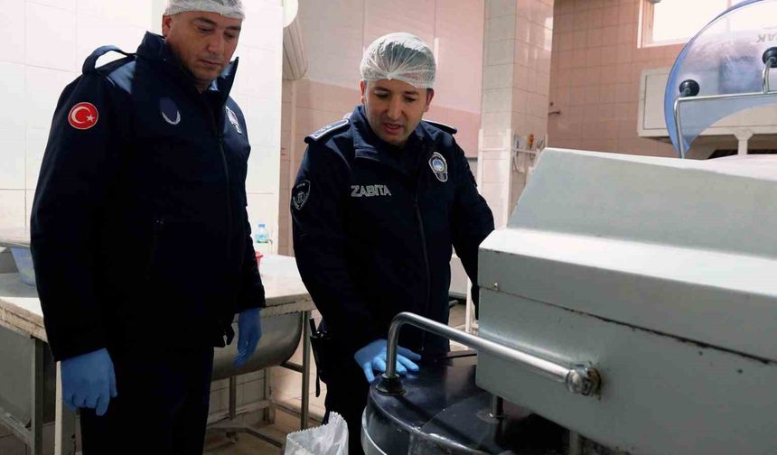 Didim'de zabıta ekipleri denetimlerine ara vermeden devam ediyor