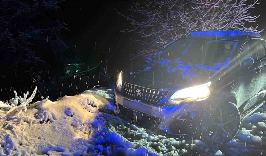 Köşk'te kar yağışı nedeniyle mahsur kalan ailenin yardımına jandarma koştu