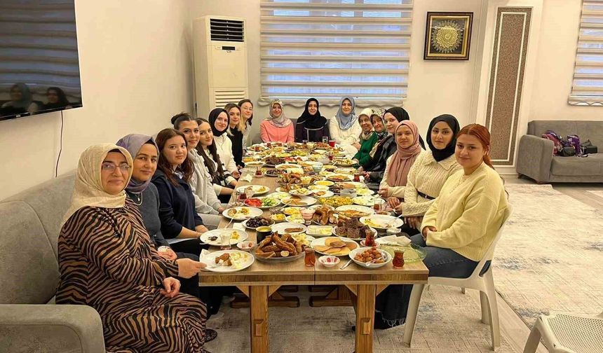 Yurtlarda sınav stresine karşı moral etkinlikleri düzenlendi