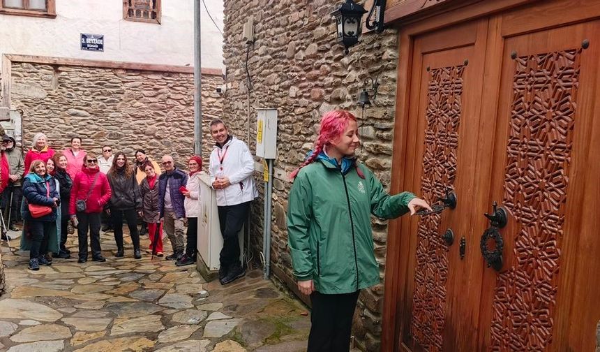 Aydınlı doğaseverler Ödemiş'in tarihi mirasını tanıdı