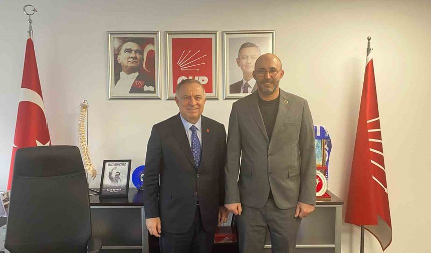 Başkan Zencirci CHP Genel Merkezi'nde temaslarda bulundu