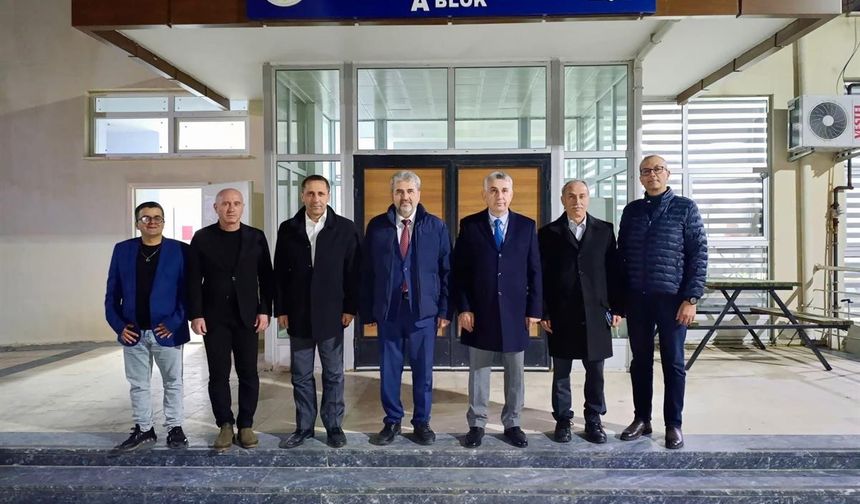 Kaymakam Abay, Ramazan'ın ilk iftarında öğrencilerle buluştu