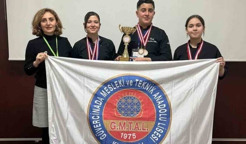 Kuşadası'ndaki okul aşçılık yarışmasında bölge birincisi oldu