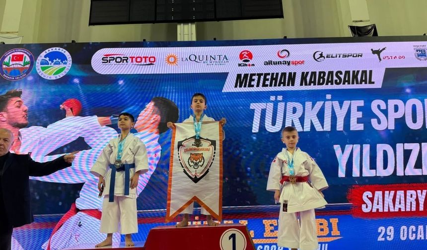 Nazillili minik karateci Türkiye şampiyonu oldu
