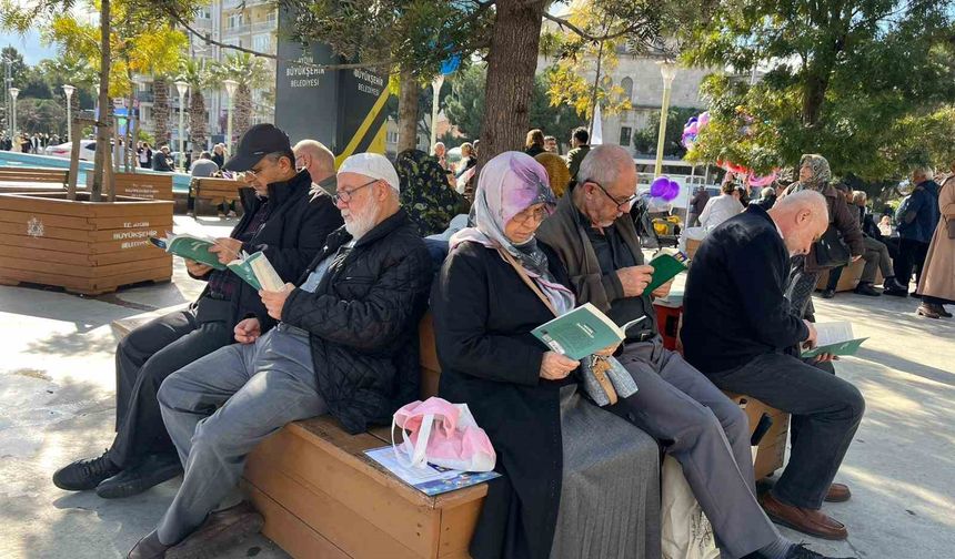 Ufka Yolculuk 13. yılında Aydınlıları yeniden kitapla buluşturdu