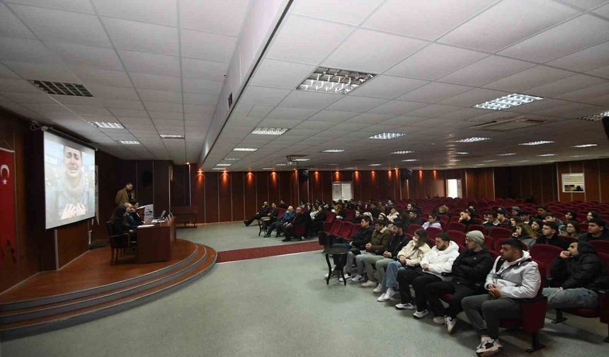 Üniversite öğrencileri dolandırıcılığa karşı bilgilendirildi