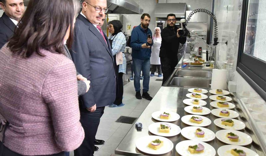 Vali Canbolat Didim Mutfak Akademisi'nde incelemelerde bulundu