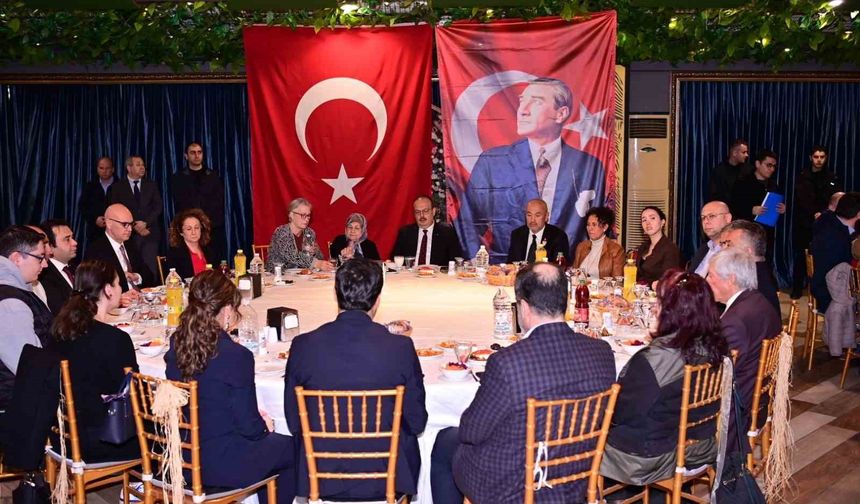 Vali Canbolat şehit ve gazi aileleriyle iftarda buluştu