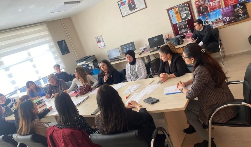 Atça Şehit Mutlu Uçar Anadolu Lisesi'nde Türkiye Yüzyılı Maarif Modeli Toplantısı