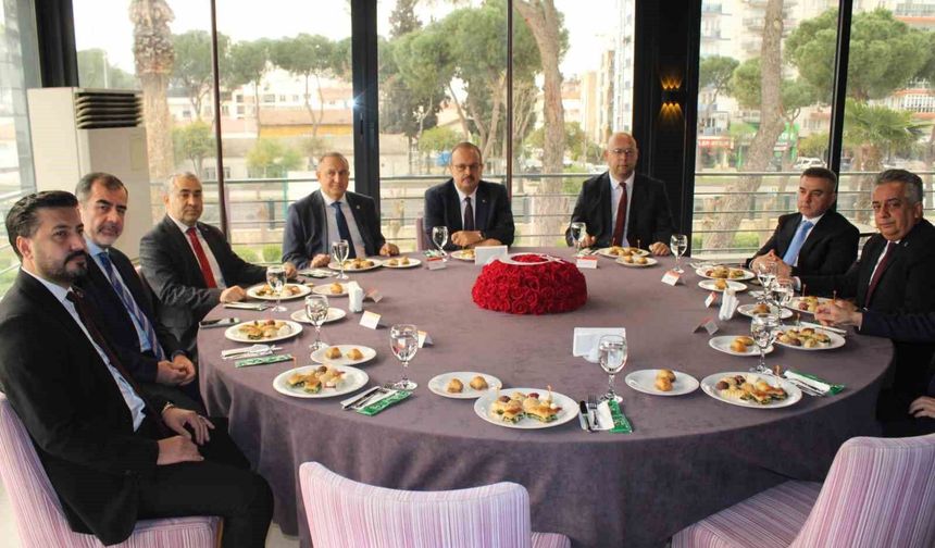 Aydın protokolü bayramlaştı