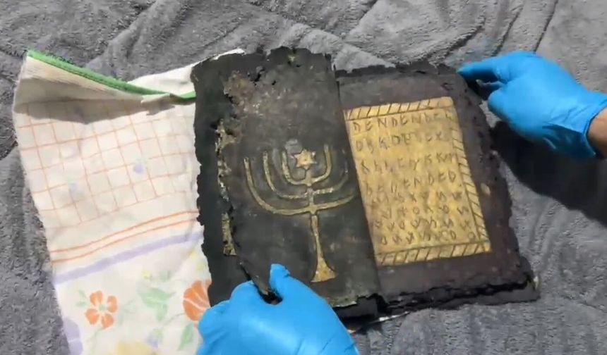 Aydın'da Bizans dönemine ait altın işlemeli dua kitabı ele geçirildi