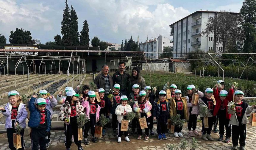 Aydın'da miniklere orman sevgisi aşılandı