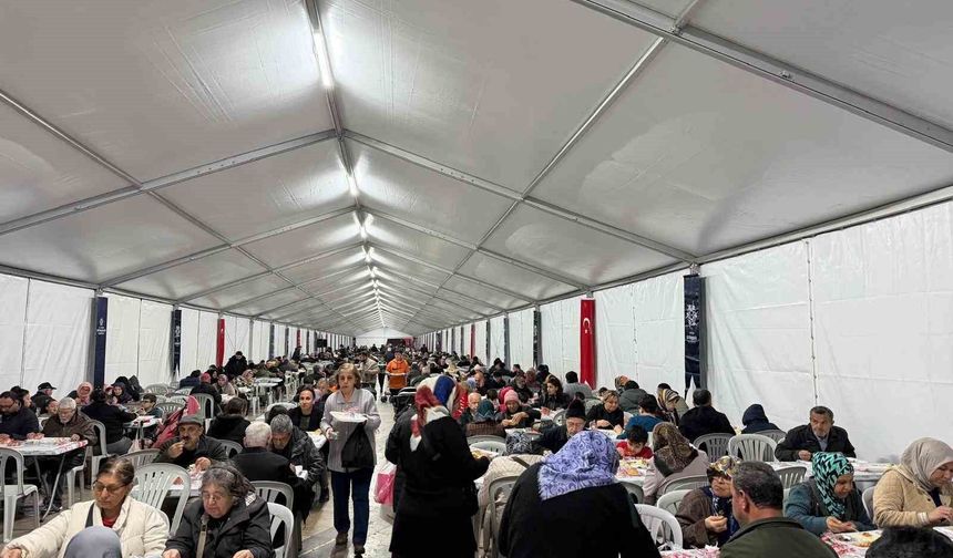 Başkan Çerçioğlu Ramazan ayının bereketini Aydın'ın dört bir yanına taşımayı sürdürüyor