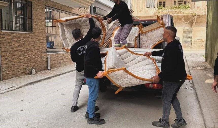 Germencik Belediyesi'nin ihtiyaç sahiplerine eşya desteği sürüyor