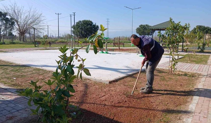 Işıklı Parkı'nda çevre düzenlemesi başladı