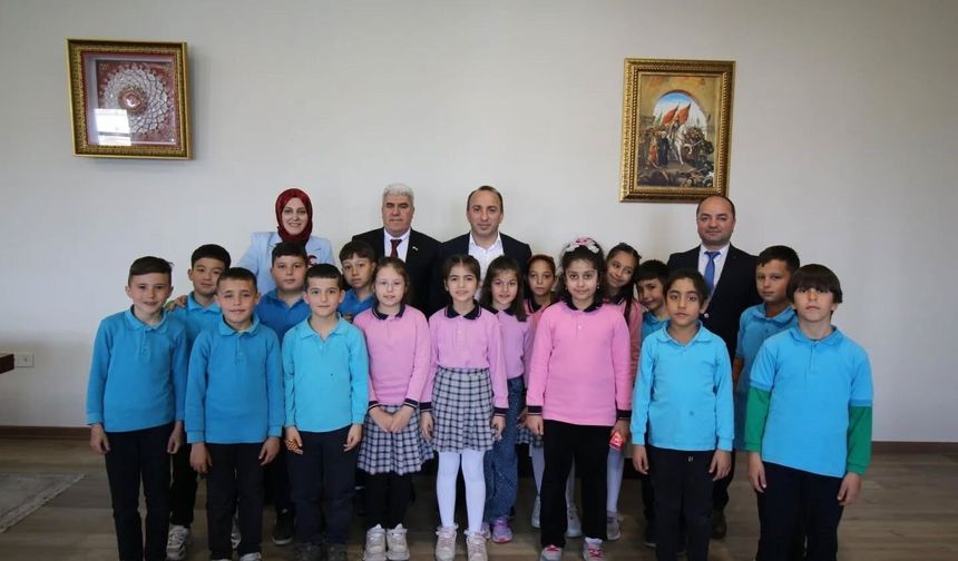 Minikler Kaymakamlıkta kamu yönetimini yerinde öğrendi