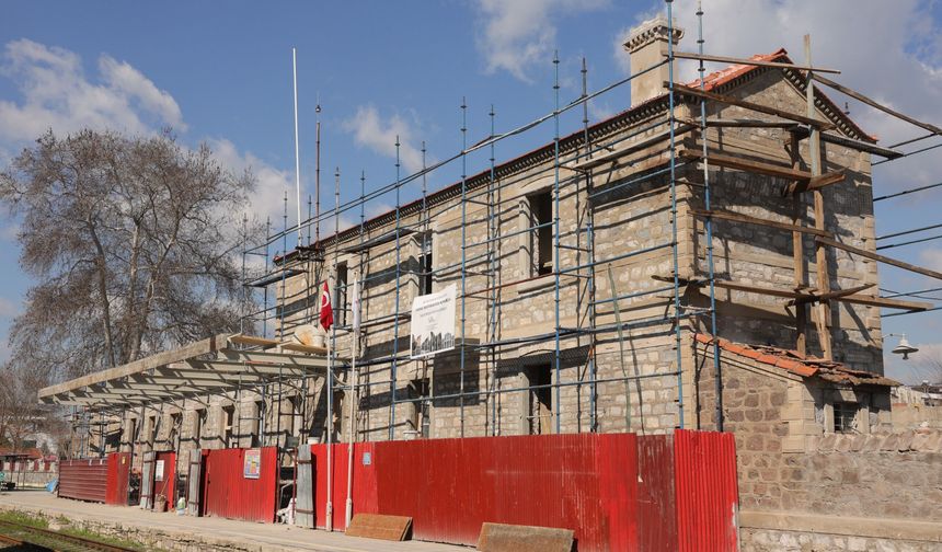 Tarihi İstasyon Binası Restore ediliyor