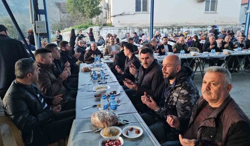 Yağdere Mahallesi'nde geleneksel iftar buluşması