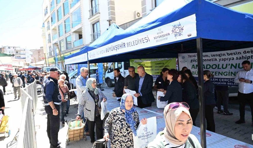 Aydın Büyükşehir Belediyesi Söke'de binlerce fideyi vatandaşlarla buluşturdu