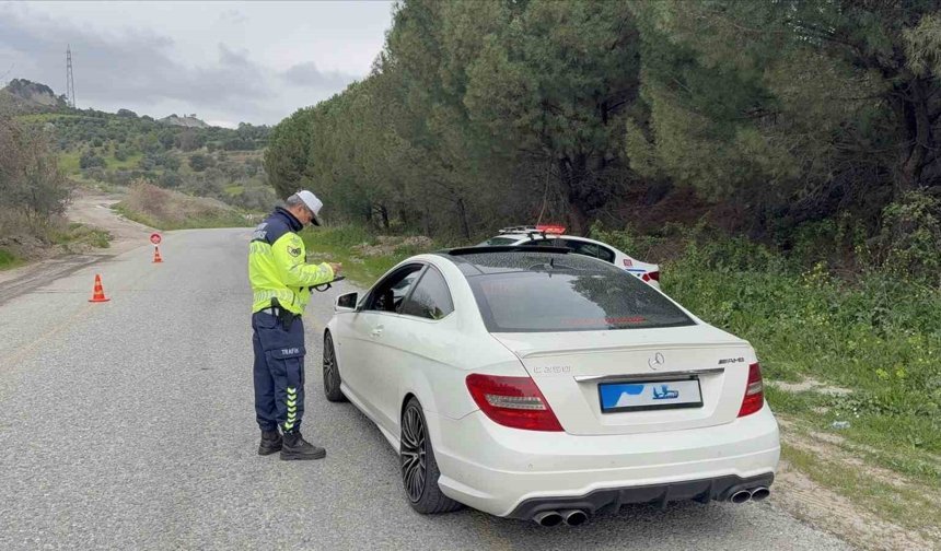 Aydın'da Çember operasyonunda 55 aranan şahıs yakalandı